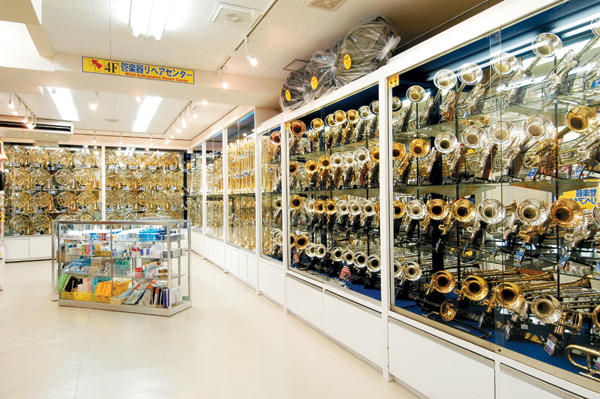 3F 金管売り場 トランペット・トロンボーン・ホルン・チューバ