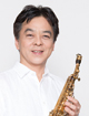 須川 展也